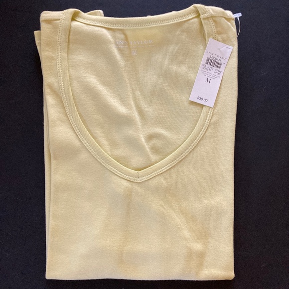Ann Taylor Long Sleeve V-Neck T-Shirt/Cotton & Modal/Lime/M/NWT!/REDUCED PRICE! - Picture 1 of 3